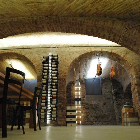 Vinoteca La Sacrestia Bed and Breakfast Άλμπα Εξωτερικό φωτογραφία